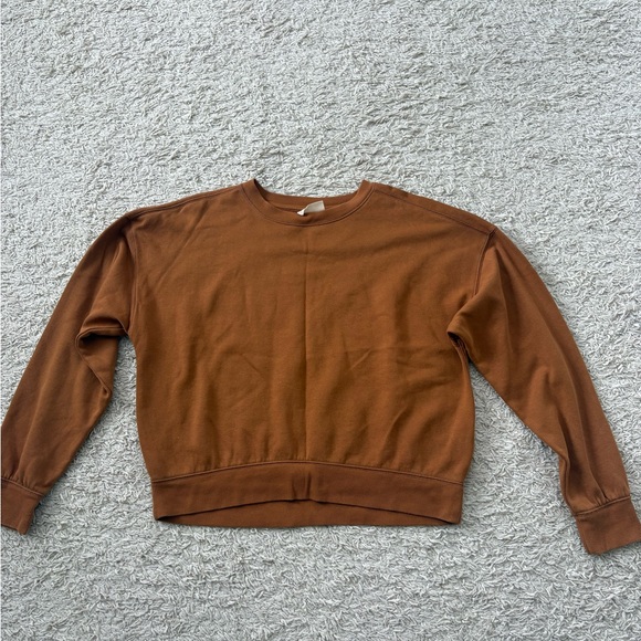 Universal Thread Rust Crewneck Top - Picture 3 of 6